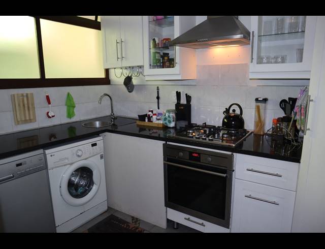 3 BEDROOM FLAT FOR SALE IN PARADISE VALLEY